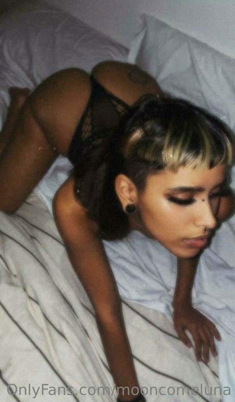 mooncomeluna high quality model img