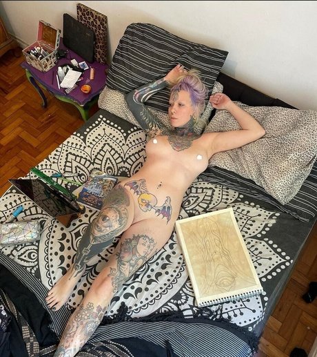 Calopsyco model porn photo