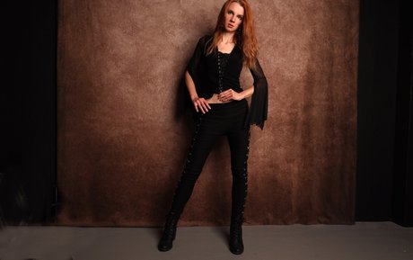 Anima Noira nude star gallery