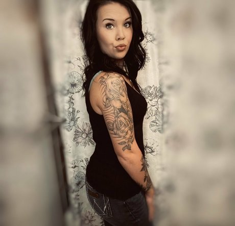 sadiedavis1187 exclusive pornstar gallery