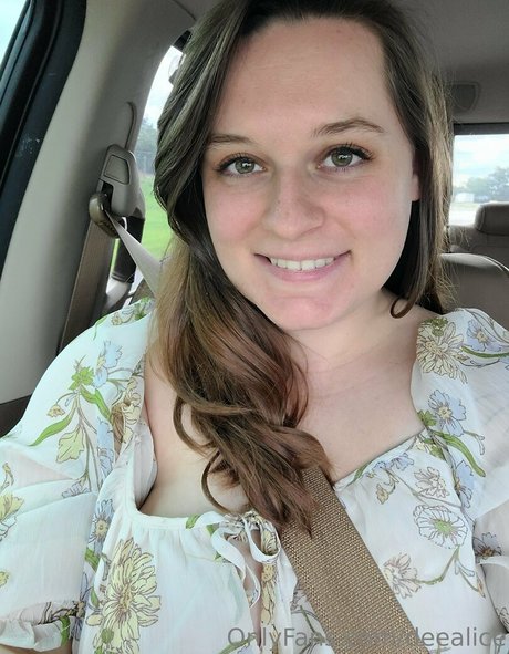 deealice Profile pic