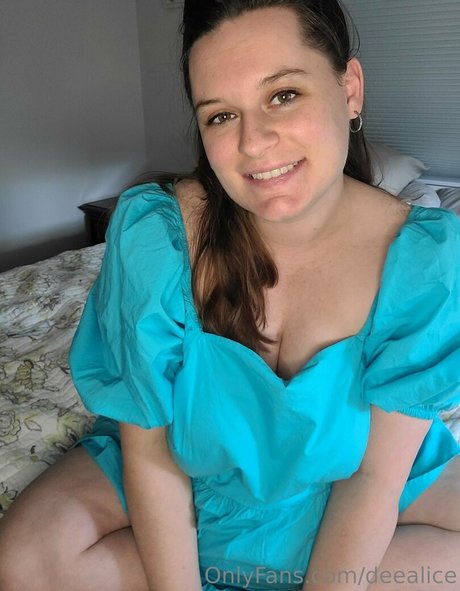 deealice model nudes gallery