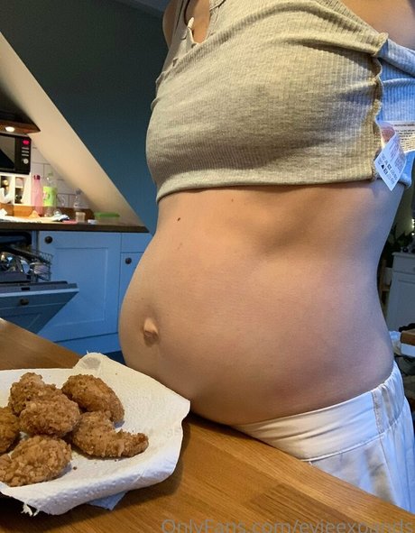 black hair milf onlyfans sexy naked galleries