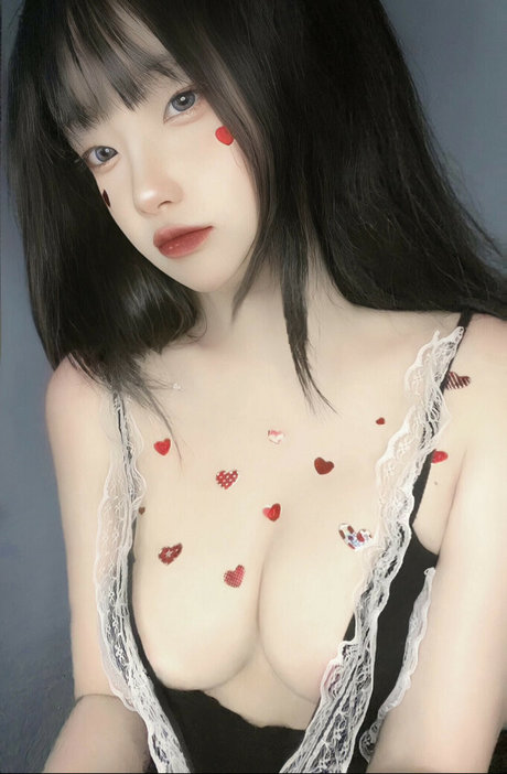 byzeko 02 model nude pics