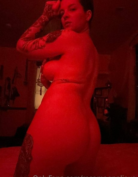 Rosa Magnolia nude actress photos