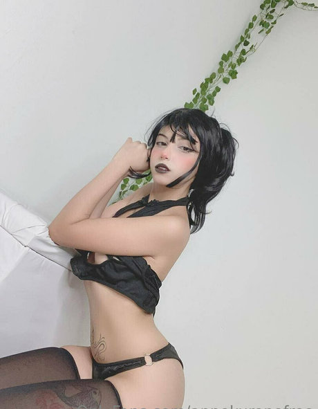 annekuronofree sex star photos