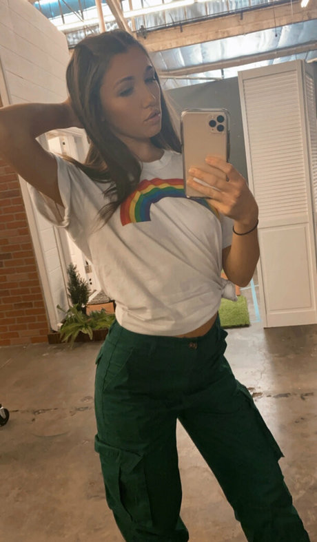 mayawoulfe nice pornstar pictures