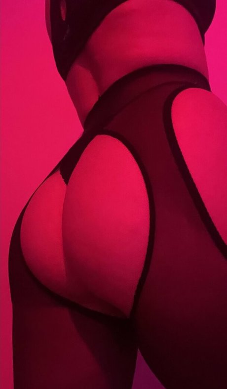 Anabelle Charm model nude picture