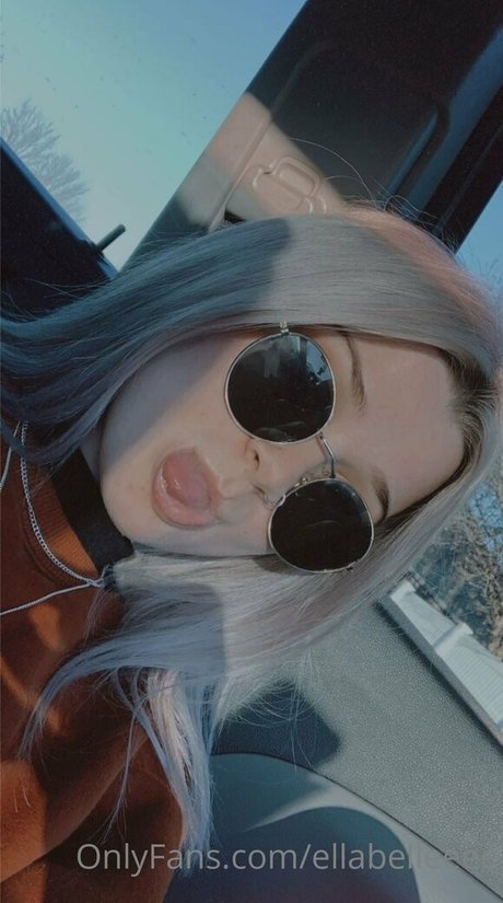 ellabelleeee pornstar erotic galleries