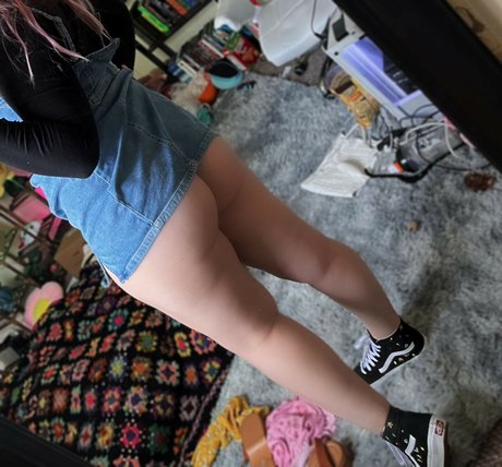 Strawbre top actress img