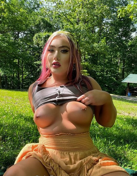 Emmarenedwier star naked archive