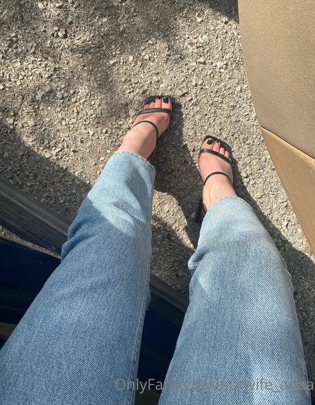 hotwife adaa model beautiful pic