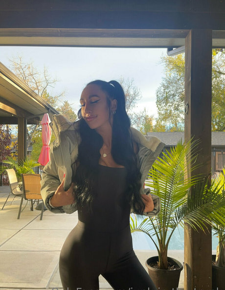 elleventures star hd pictures