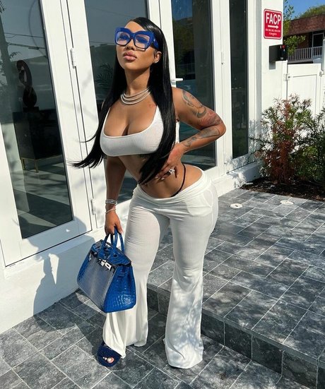 Ari Fletcher art pornstar galleries