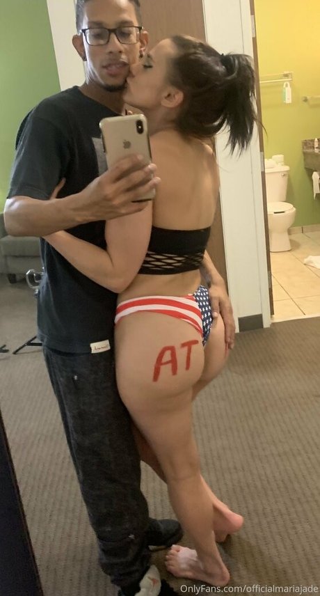 officialmariajade high quality model image