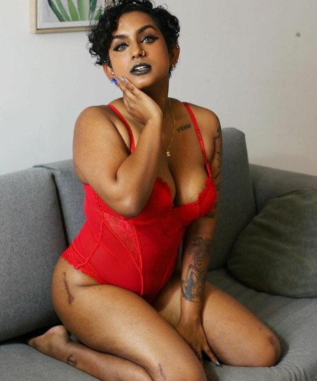 Vogue Unicorn model free archive