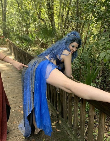 Kelly Kirstein model best pic