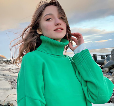 mia elfie pornstar high quality images