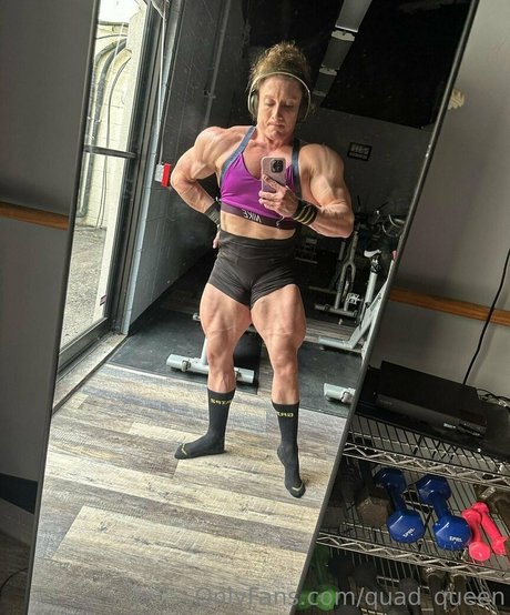 Quad queen erotic pornstar img