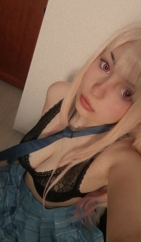 PlastiqTrash adult star galleries