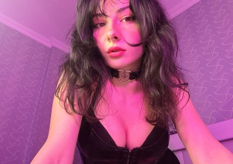 Anysaylobe naked actress photo