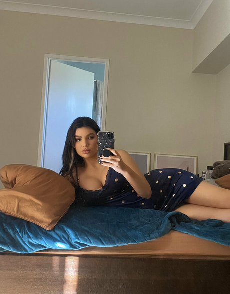 nicolethorne model pornographic photo