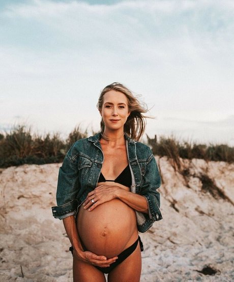 Allie Wes pornstar adult gallery