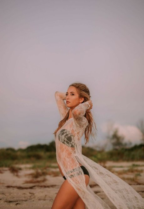 Allie Wes sex pornstar img