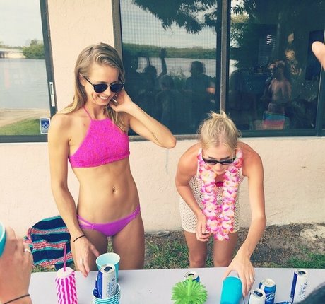 Allie Wes erotic pornstar archive