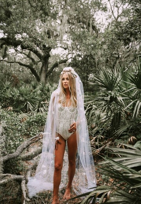 Allie Wes pornstar top image