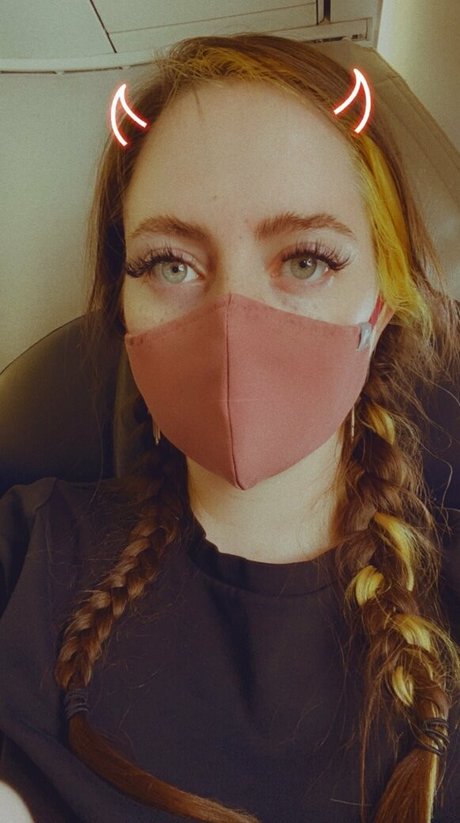 caroliiiiine model nice photos