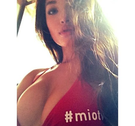 Naomi Black porn star images