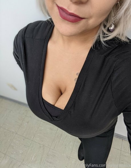 valkyrieskiss nudes model photos