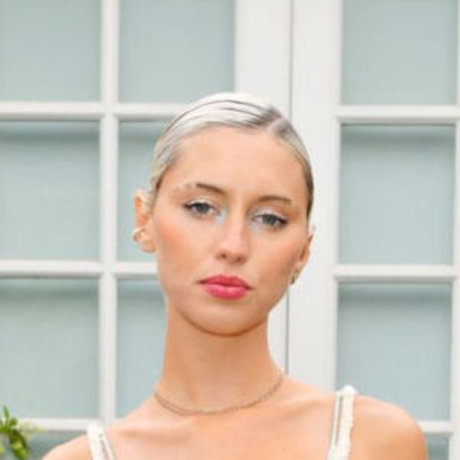 Iris Law star erotic image