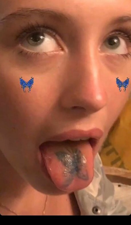 Iris Law xxx pornstar archive