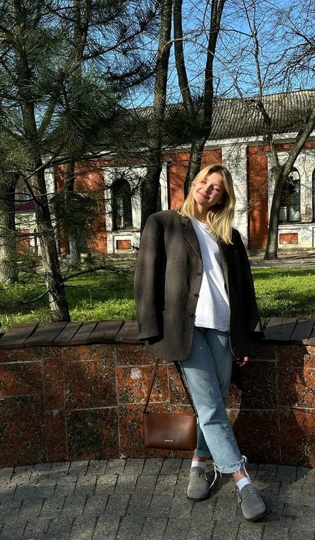 pervokursnica model hot gallery