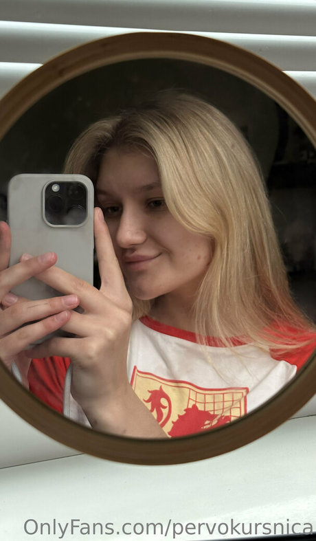 pervokursnica model high quality archive