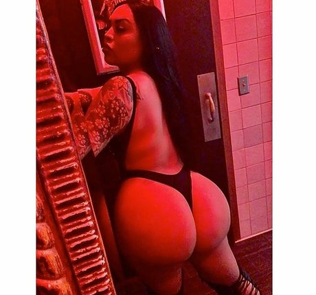 kayshawnyss sexy model pics