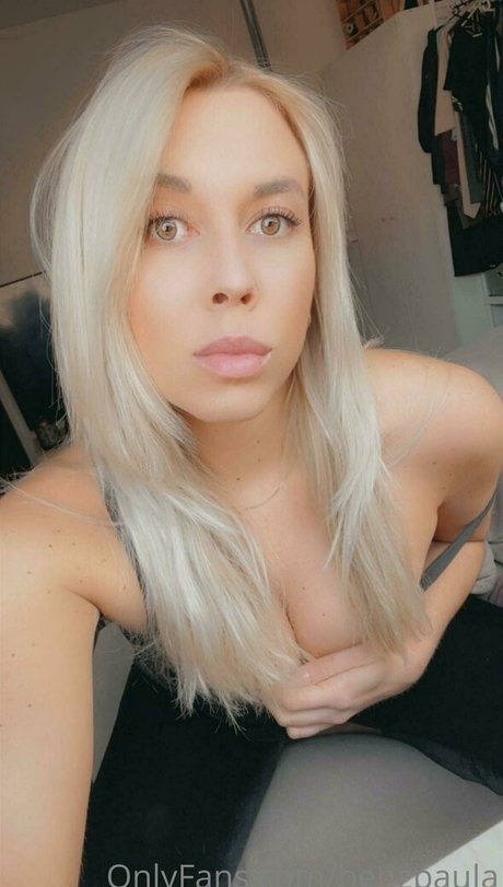 benzpaula exclusive actress picture