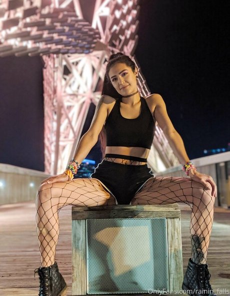 rainin falls pornstar sex pictures