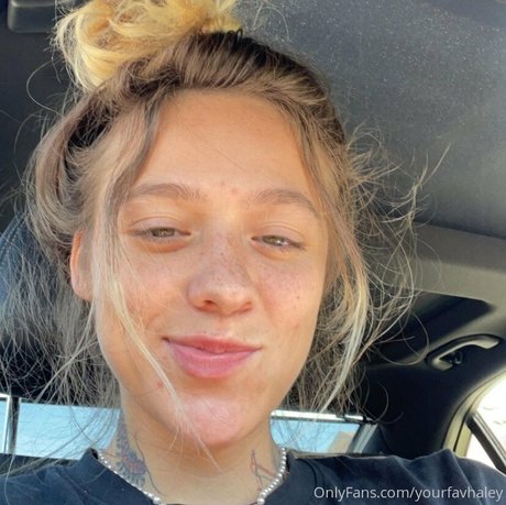 yourfavhaley high quality pornstar pictures