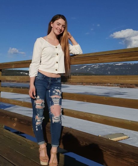 Cassidy Mceown model nice archive