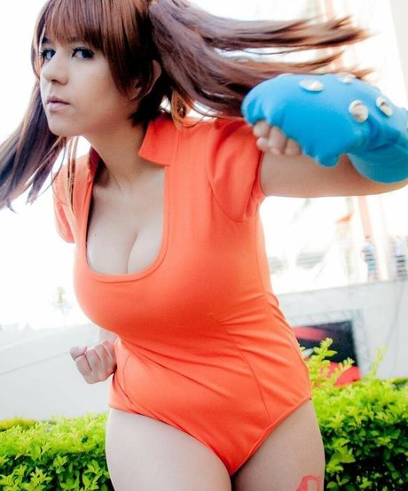 Laura Pyon star erotic images