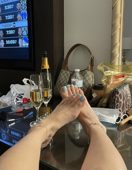 double handjob onlyfans exclusive images