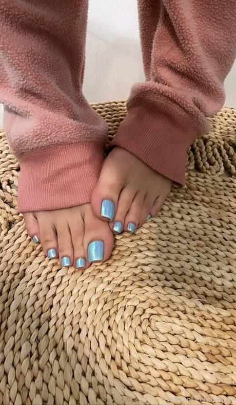 lehlani sexy model pics