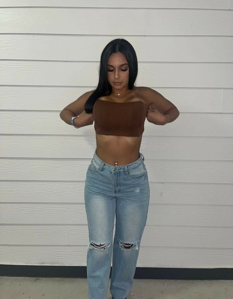 Emma Petisco beautiful model archive