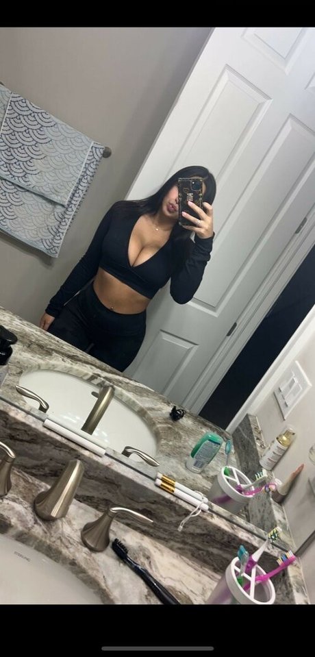 Emma Petisco pornstar sex img