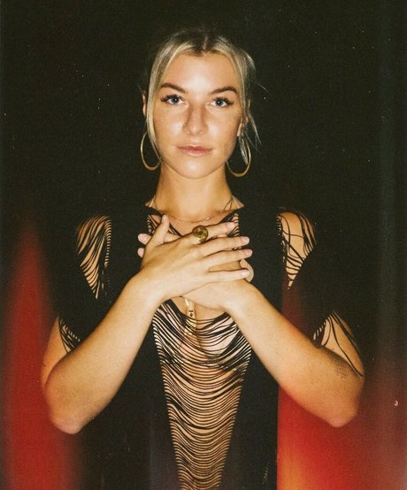 rachelbell free star img