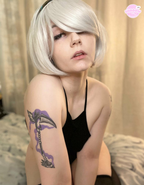 egirlshadowx naked model images