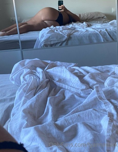 lyannadark pretty model archive